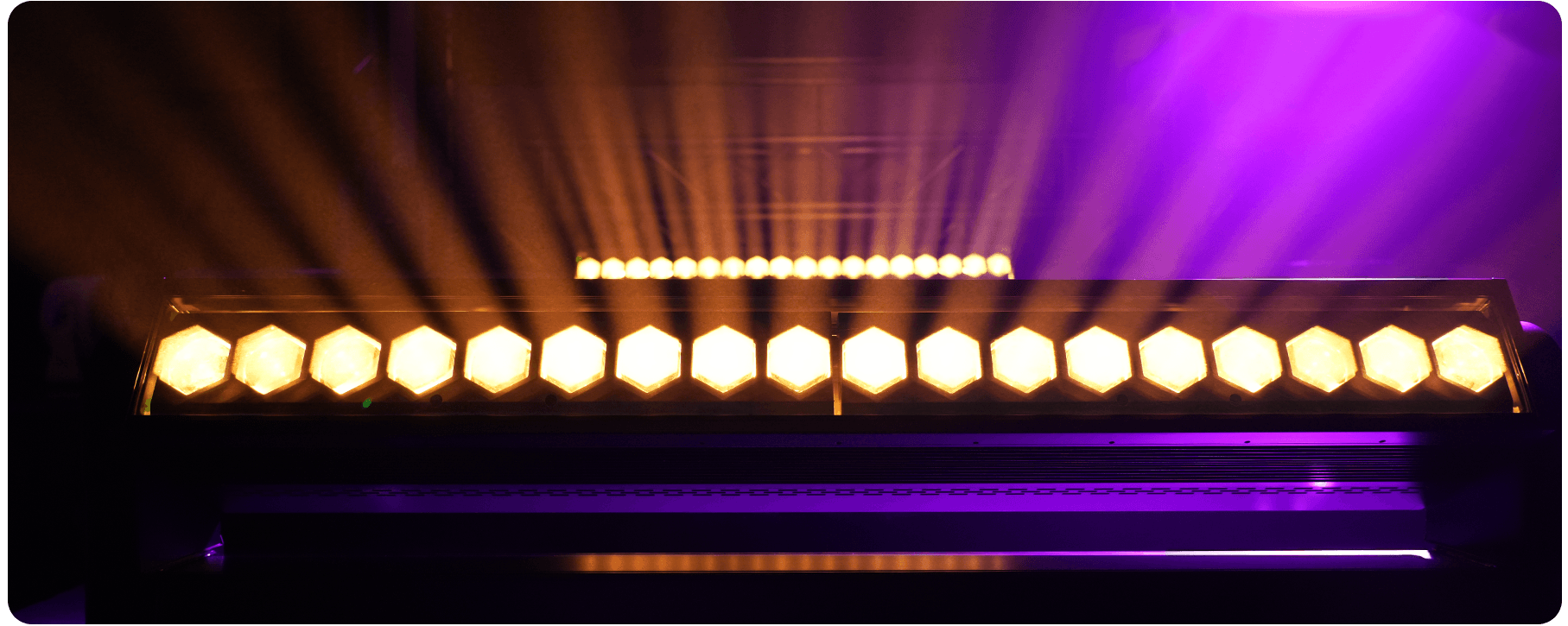 Skyline-Moving-Head-LED-Batten-Light