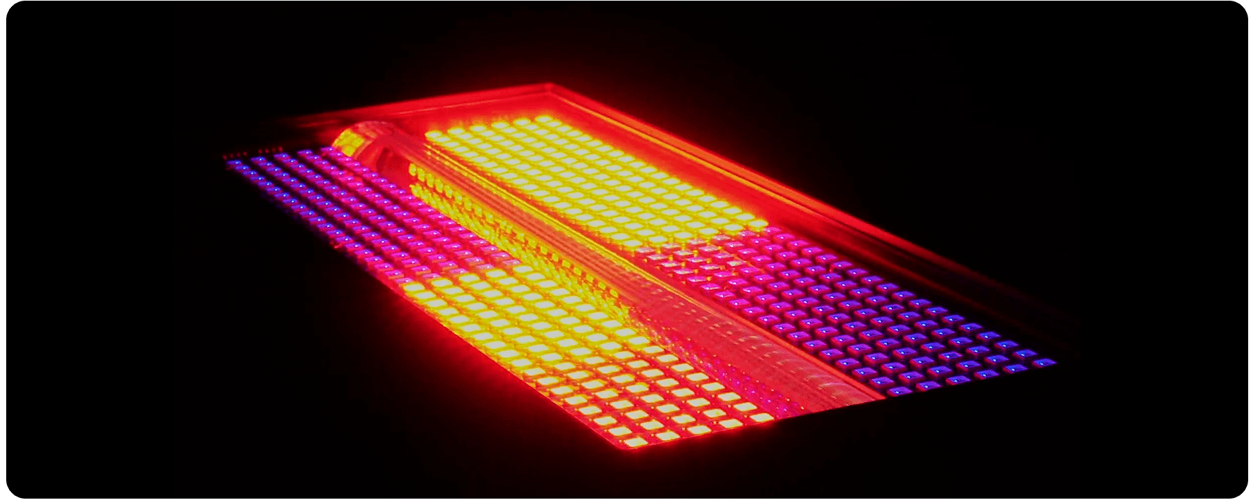 BLok-IP65Moving-Head-Strobe-With-Pixel-Effects