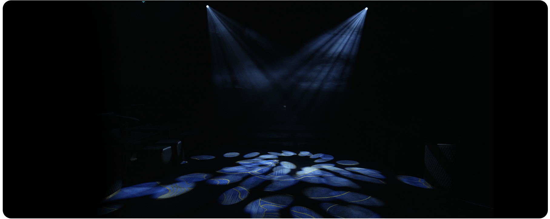 jinx-Hybrid-Moving-Head-LED-Stage-Lighting-Fixture