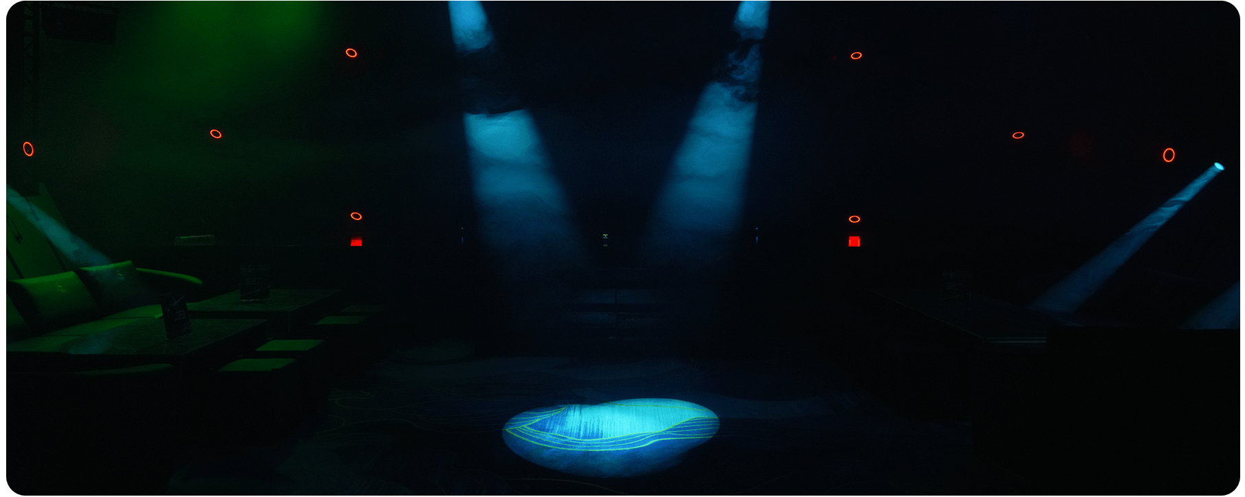 jinx-Hybrid-Moving-Head-LED-Stage-Lighting-Fixture