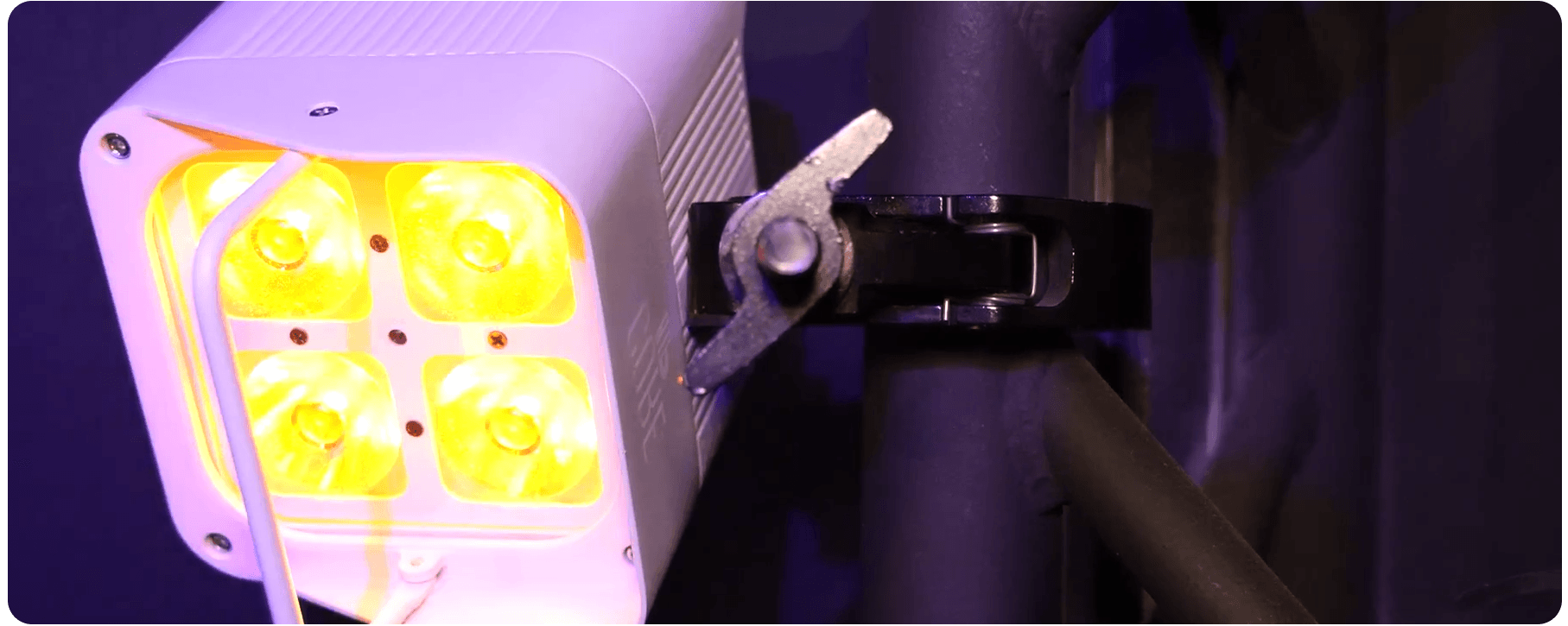 Core IP – IP65 Battery-Powered UV Wash Uplight