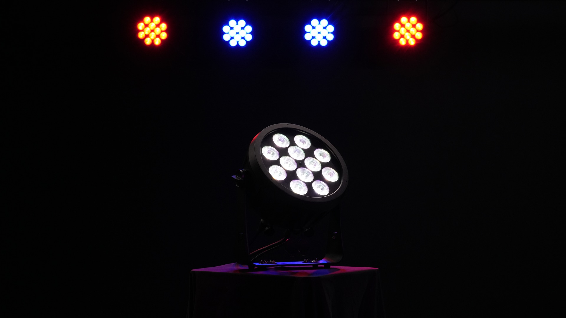 RodieX12-IP65-rated LED PAR fixture